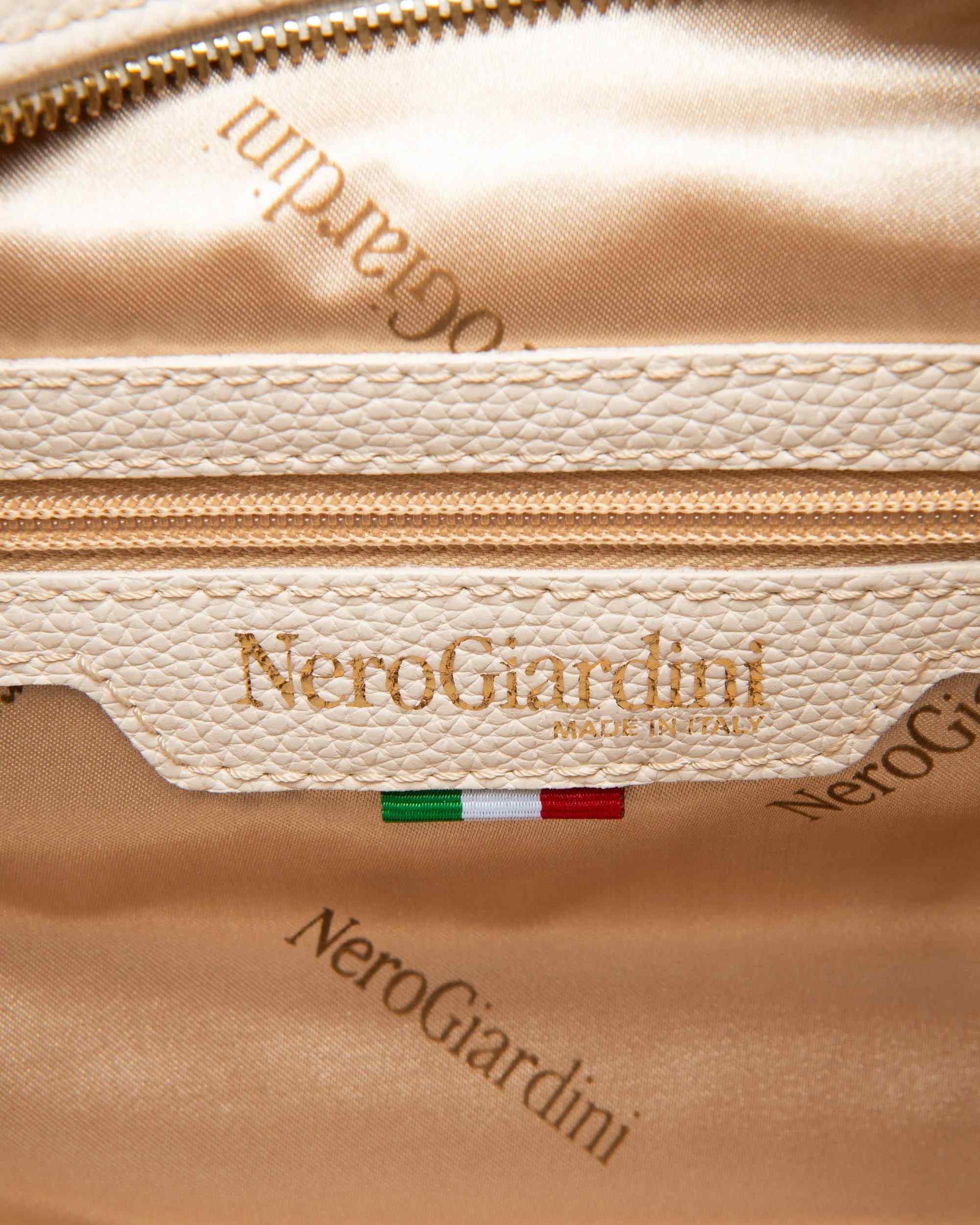 Nero Giardini Gelsomina Tote Grande da Donna – E644200 D 710