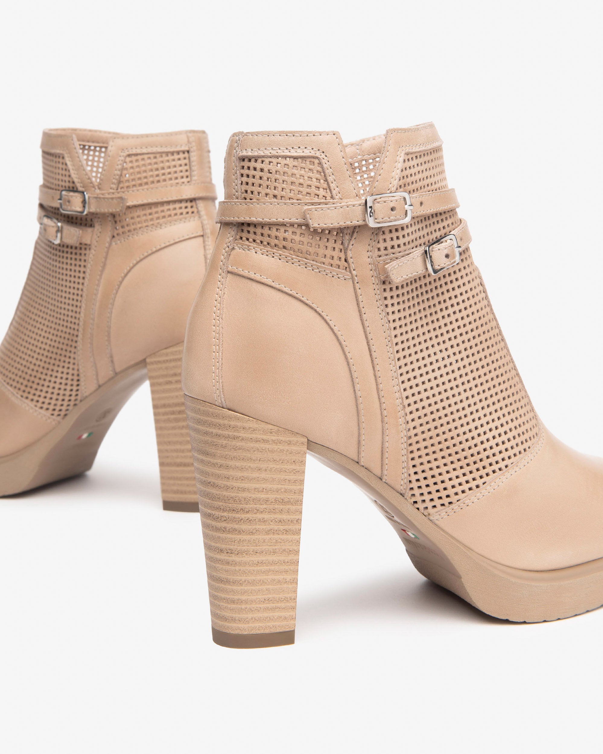 Nero Giardini Stivaletti con Tacco da Donna – Champagne