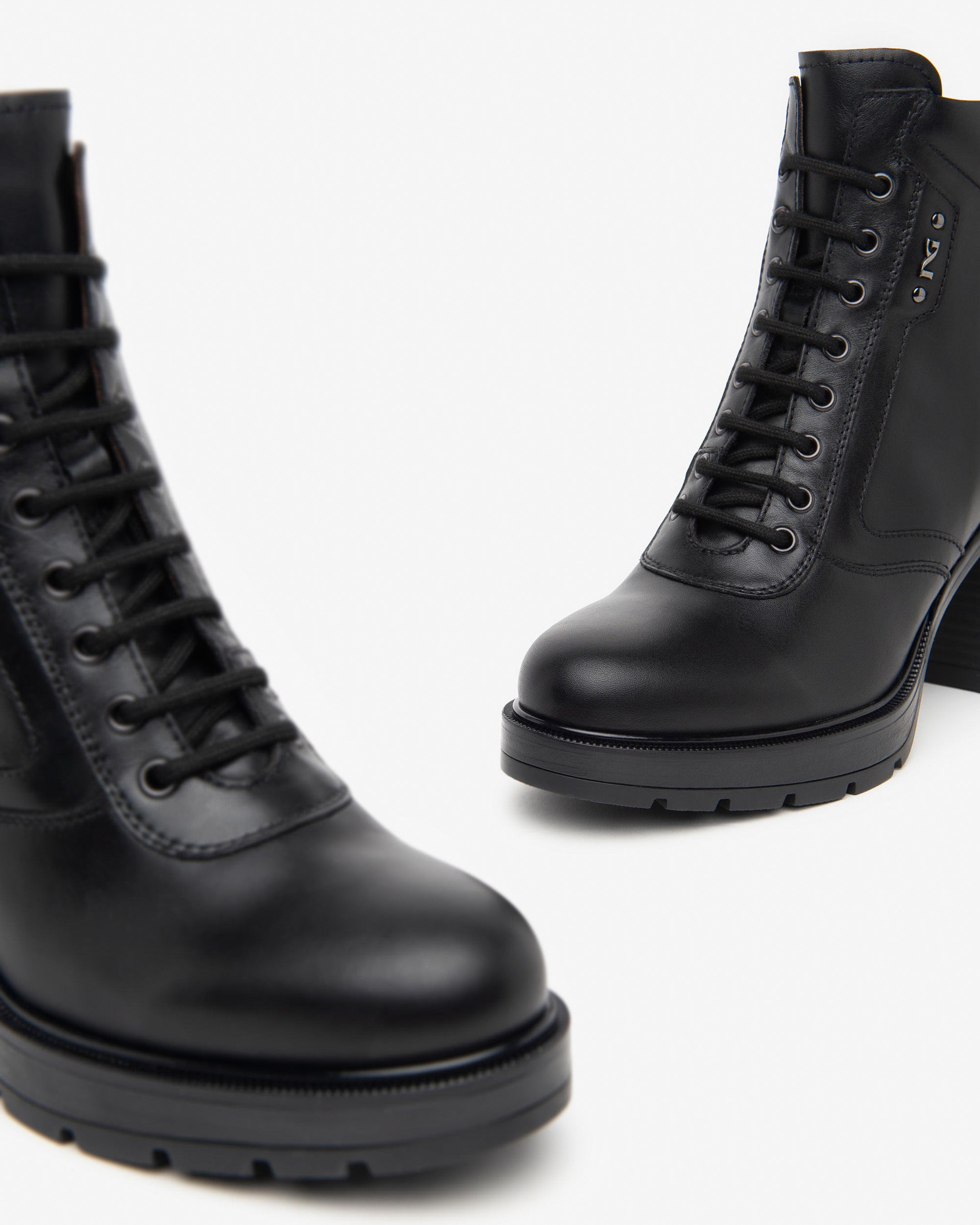 Nero Giardini Stivaletti con Tacco da Donna – Nero