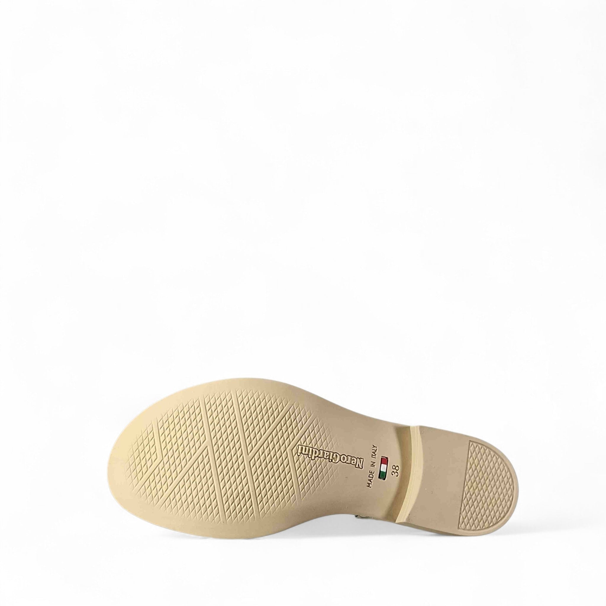 Nero Giardini Giada Sandali Bassi da Donna – Sabbia - E615900 D 418