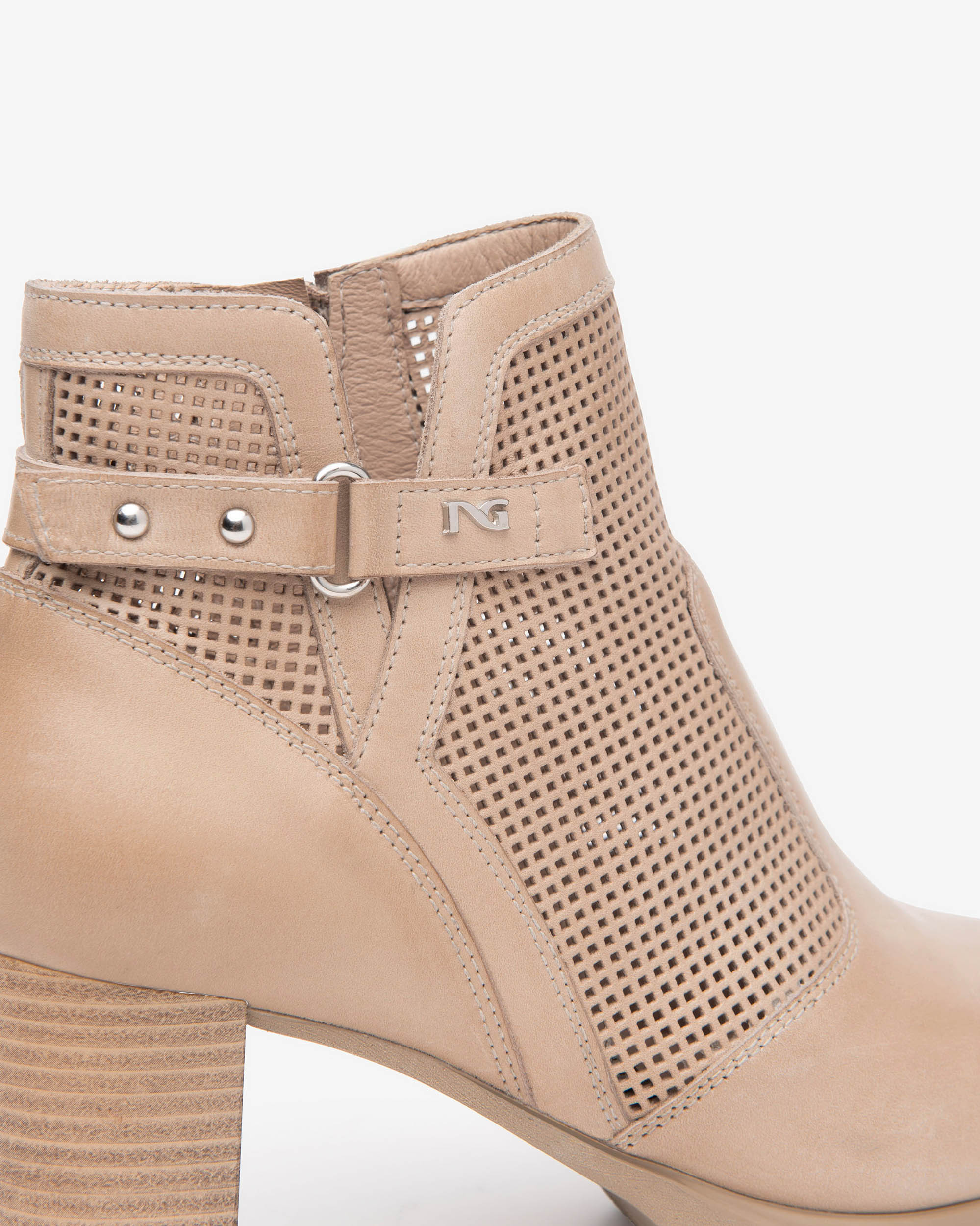 Nero Giardini Stivaletti con Tacco da Donna – Oro