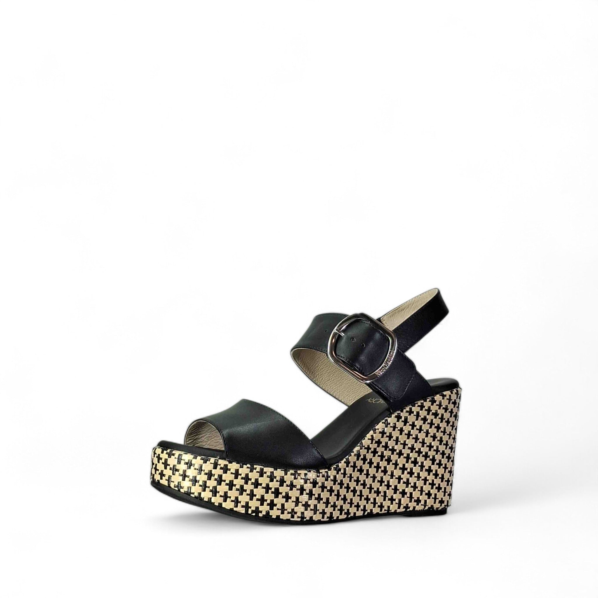 Nero Giardini Gea Sandali con Zeppa da Donna – Nero - E616022 D 100