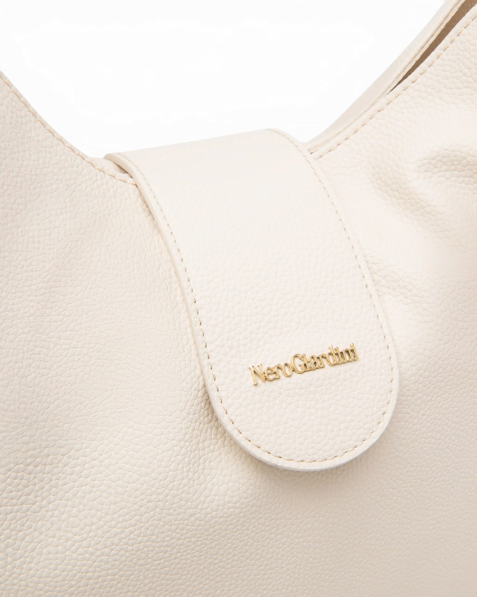 Nero Giardini Gelsomina Tote Grande da Donna – E644200 D 710