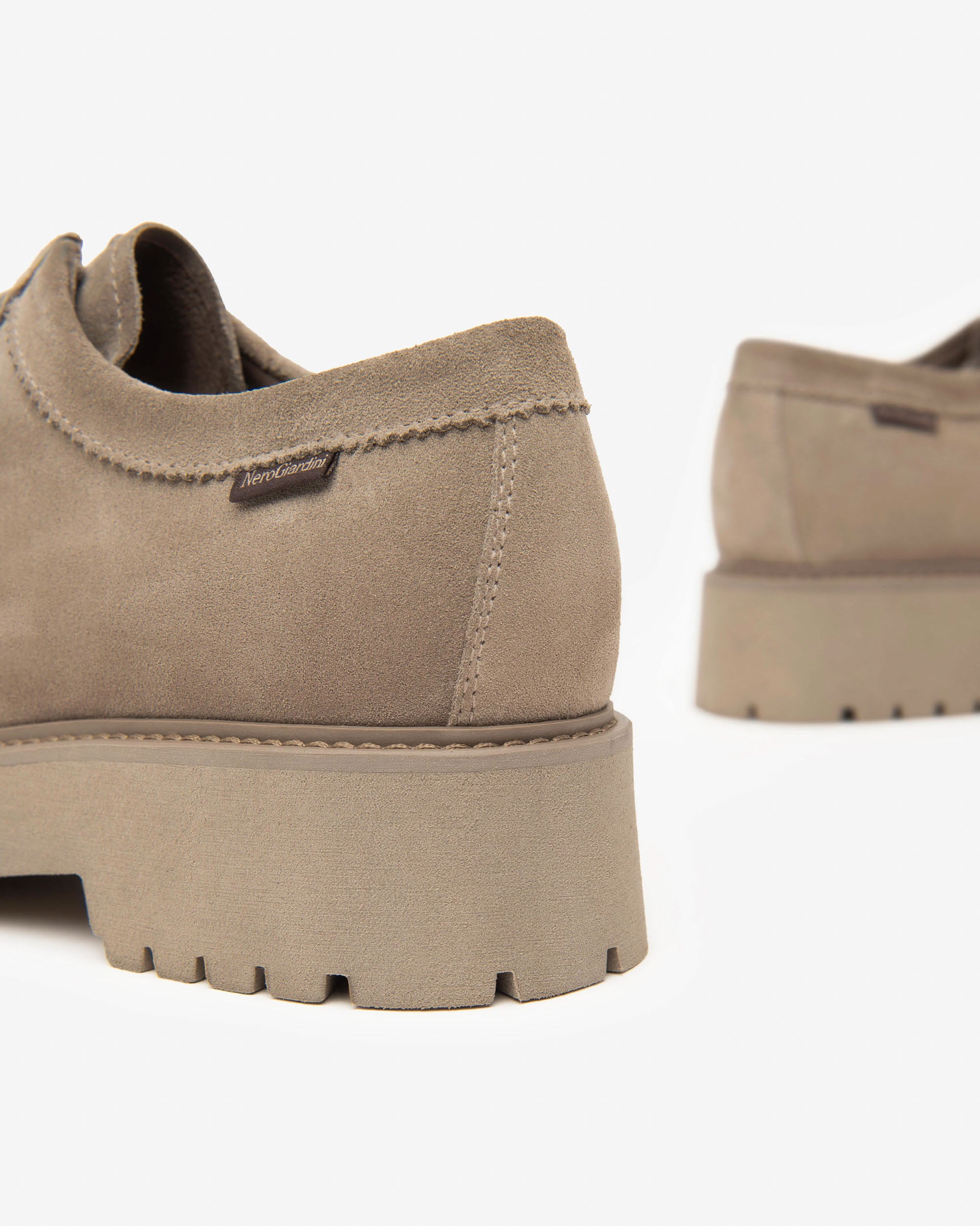 Nero Giardini Scarpe Basse Stringate da Donna – Beige